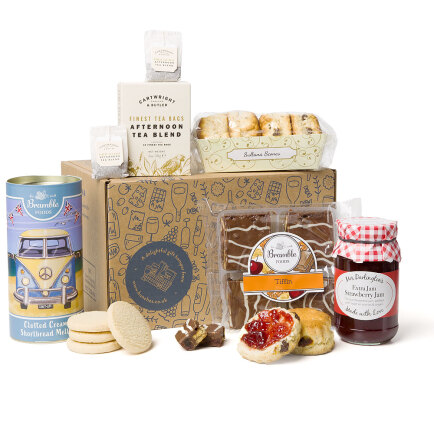 Afternoon Tea Hamper - Orchid Phalaenopsis review and price